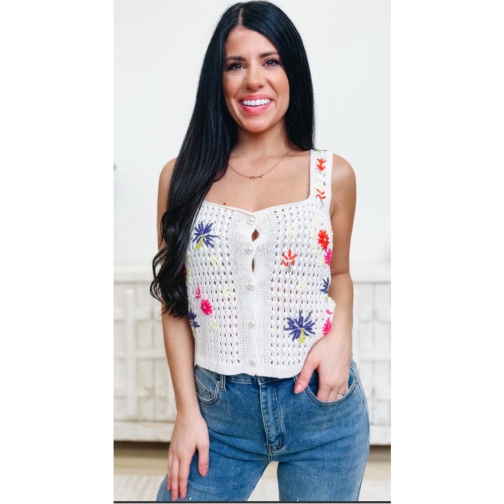 White Birch Crochet Embroidered Vest - L